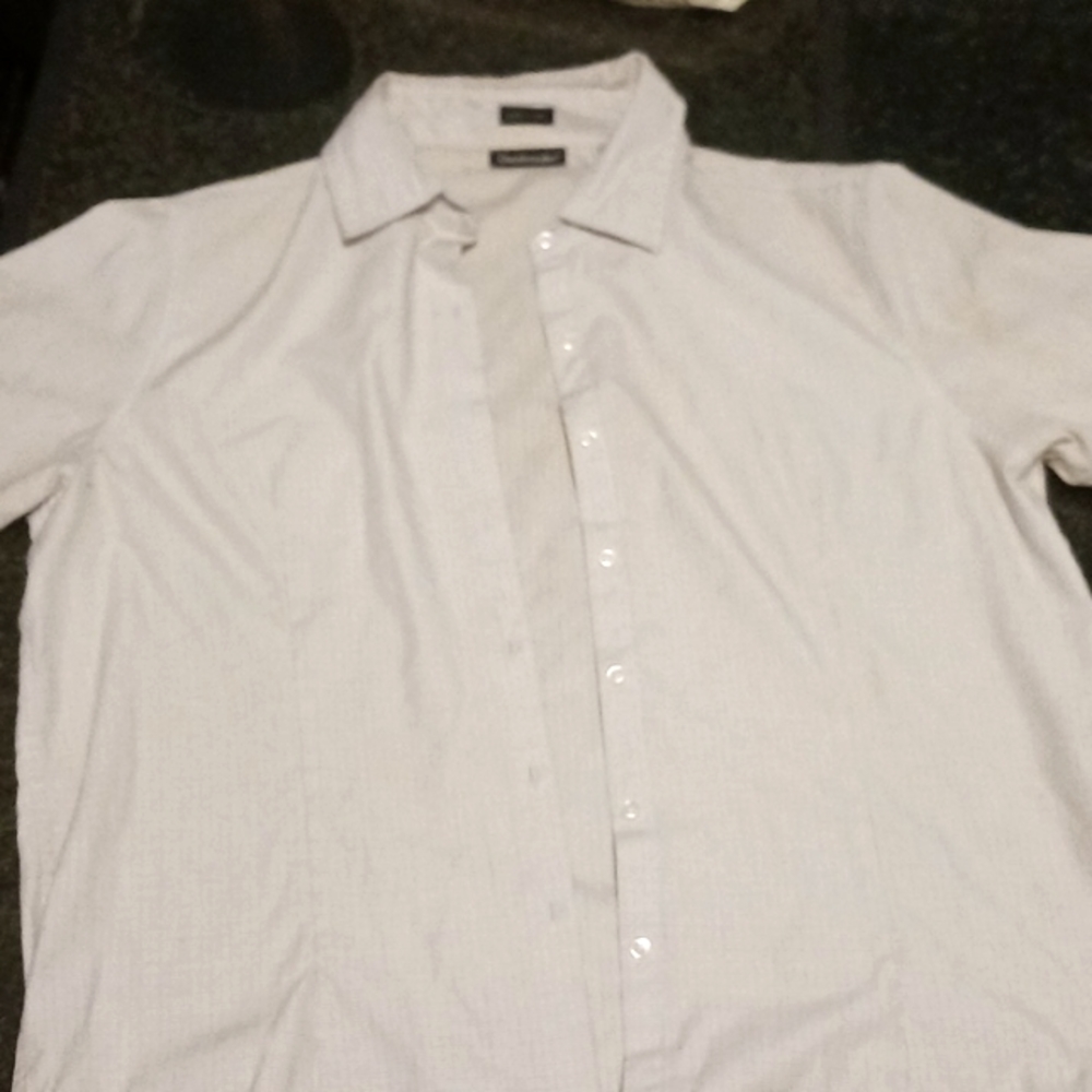 Woman's collared shirt